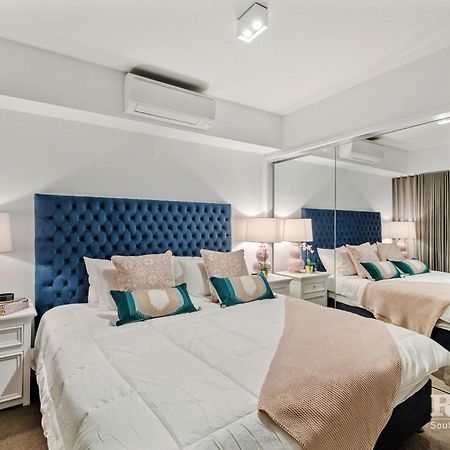 One Oak  Daire Brisbane Dış mekan fotoğraf